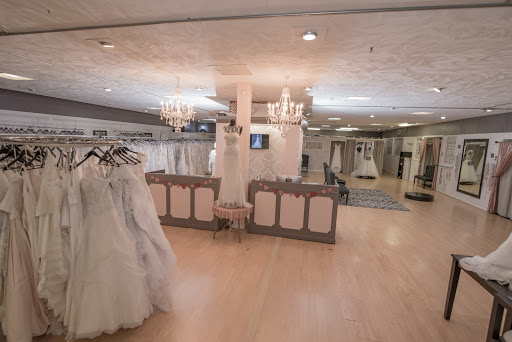 Consignment Shop «The Altar Bridal Consignment», reviews and photos, 9629 W Colfax Ave, Lakewood, CO 80215, USA