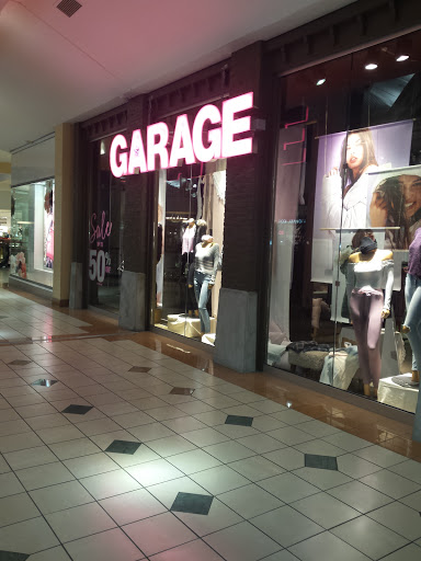 Shopping Mall «Willow Grove Park Mall», reviews and photos, 2500 W Moreland Rd, Willow Grove, PA 19090, USA