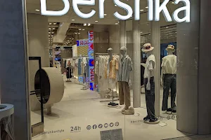 Bershka image