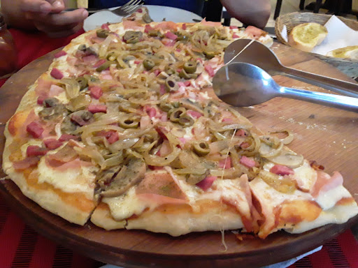 Gustosa Pizzaria