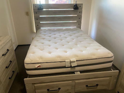 Furniture Store «ROYAL FURNITURE», reviews and photos, 339 S Green Bay Rd, Waukegan, IL 60085, USA