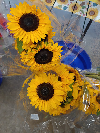 Florist «Flower Peddler», reviews and photos, 38350 Garfield Rd, Charter Twp of Clinton, MI 48038, USA