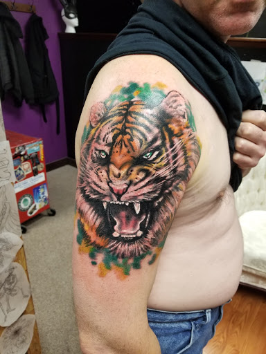 Tattoo Shop «Dermawerx Tattoo», reviews and photos, 9853 Silverdale Way NW STE 107, Silverdale, WA 98383, USA