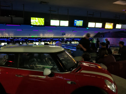 Bowling Alley «Legend Lanes», reviews and photos, 4190 State Rd, Cuyahoga Falls, OH 44223, USA