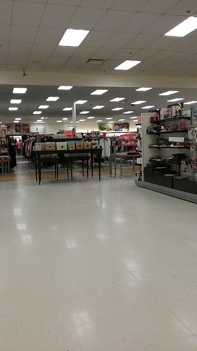 Department Store «T.J. Maxx», reviews and photos, 567 Bullsboro Dr, Newnan, GA 30263, USA
