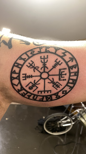 Explore stone tattoo ideas, creative tattoo ideas in Naples, available at IndigenousTinta tattoo studio