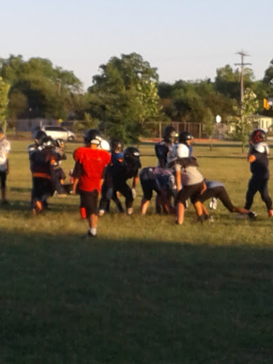 Park «Flores Park», reviews and photos, 803 W Southcross Blvd, San Antonio, TX 78211, USA