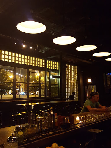 Bar «Crown Liquors», reviews and photos, 2821 N Milwaukee Ave, Chicago, IL 60618, USA