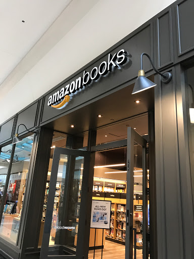 Book Store «Amazon Books», reviews and photos, 9585 SW Washington Square Rd, Portland, OR 97223, USA