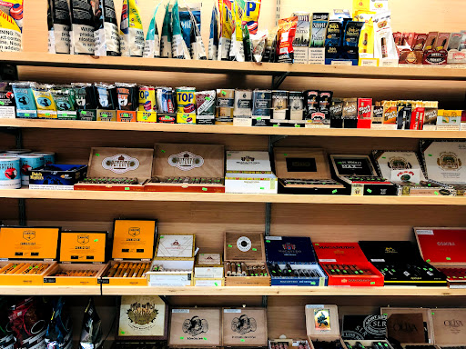 Liquor Store «Black Rock Wine & Spirits», reviews and photos, 21 Waterbury Rd, Thomaston, CT 06787, USA