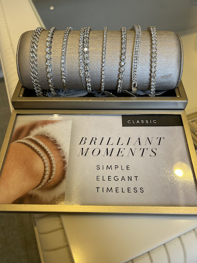 Jewelry Store «Jared The Galleria of Jewelry», reviews and photos, 2206 W Brandon Blvd, Brandon, FL 33511, USA