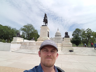 Washington Monument Grounds