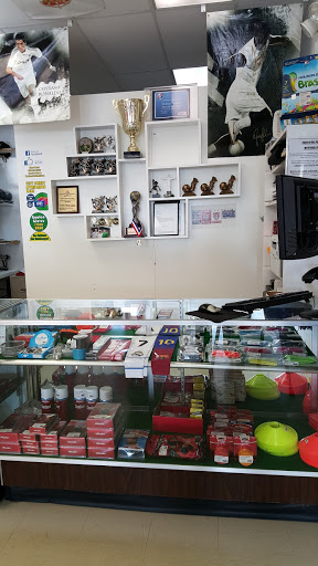Soccer Store «Soccer Paradise», reviews and photos, 920 E Rollins Rd, Round Lake Beach, IL 60073, USA