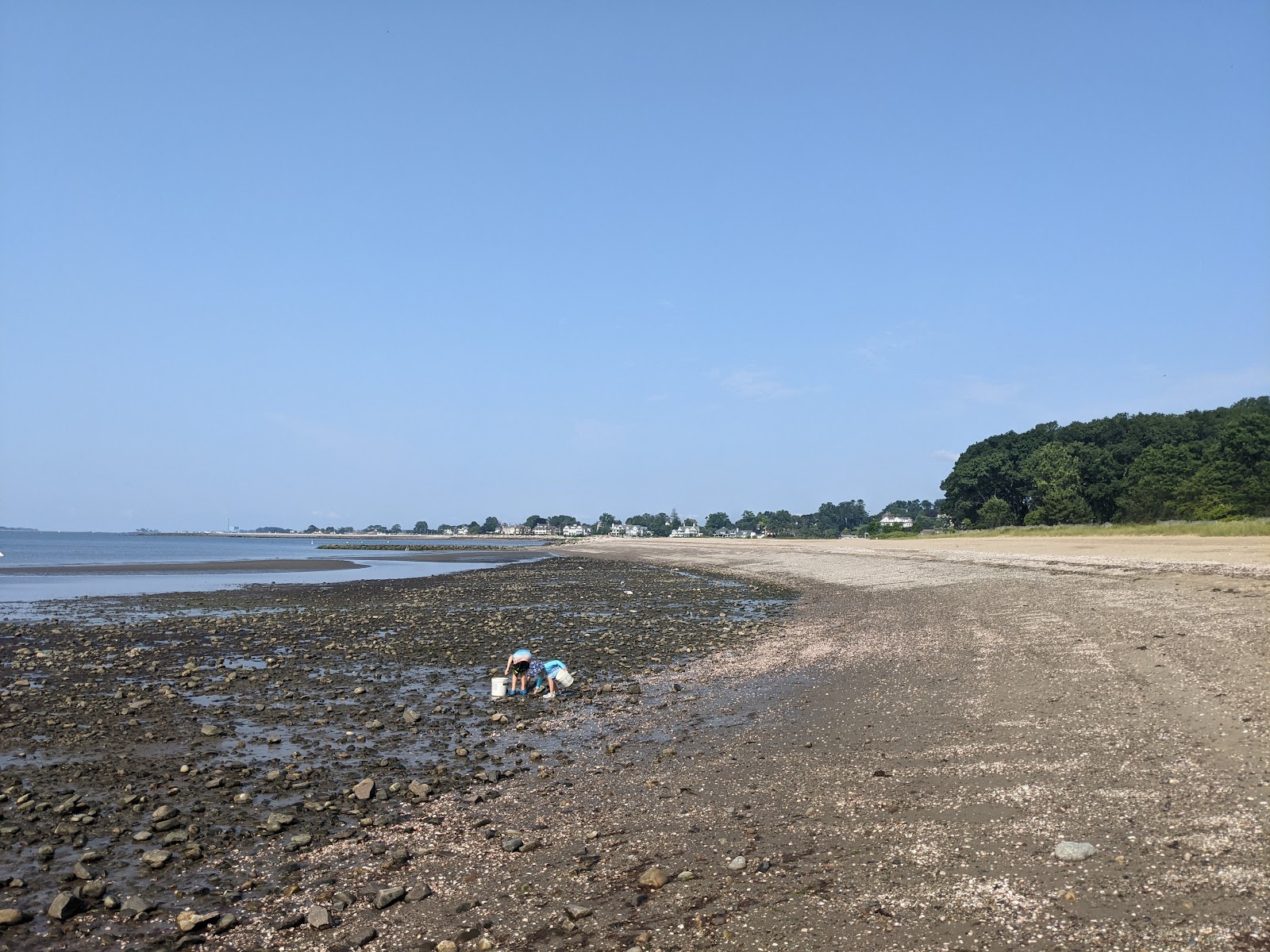 Foto von Sherwood Beach und die siedlung