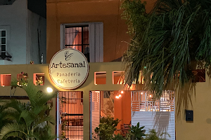 Artesanal Panadería - Cafetería image