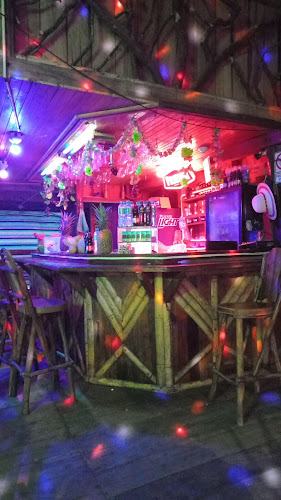 Opiniones de VIEW BAR PEDERNALES en Pedernales - Pub