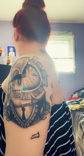 Tattoo Shop «To the Point Tattoo Studio», reviews and photos, 14049 S Cicero Ave, Crestwood, IL 60445, USA