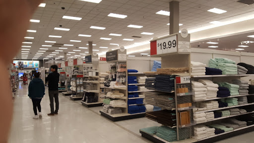 Department Store «Target», reviews and photos, 13505 20th Ave, College Point, NY 11356, USA