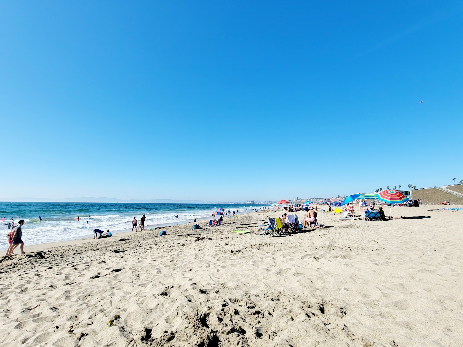 Fotografie cu Torrance County Beach cu o suprafață de nisip beige