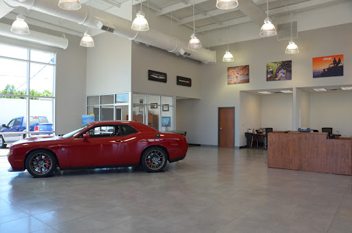 Car Dealer «Peppers Chrysler Dodge Jeep Ram», reviews and photos, 2440 E Wood St, Paris, TN 38242, USA