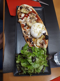 Pizza du Pizzeria La P'tite Table à Perros-Guirec - n°8