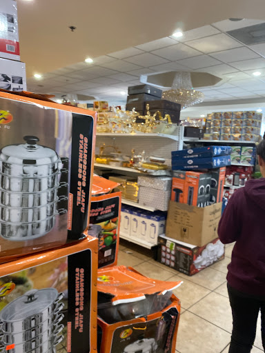 Grocery Store «East Market & Restaurant», reviews and photos, 3405 El Camino Ave, Sacramento, CA 95821, USA