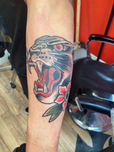 Custom Ink Tattoo, 6646 San Pedro Ave, San Antonio, TX 78216, USA, 