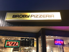 Broby Pizzeria - Overfor efterskolen Pizzaria