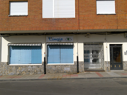 Lavandería Tintorería Limpiaplús en Mansilla de las Mulas, León