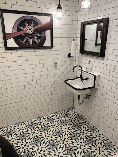 Barber Shop «The Man Barbershop & more», reviews and photos, 2822 S Alafaya Trail #190, Orlando, FL 32828, USA