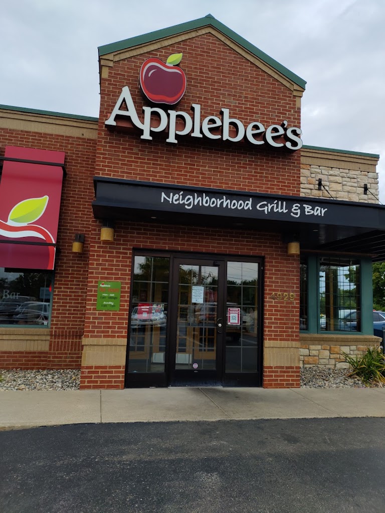 Applebee's Grill + Bar 48858