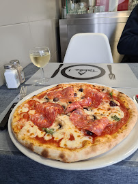 Plats et boissons du Pizzeria Le coin à Pizzas à Saint-Germain-en-Laye - n°8