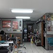 Luna's Barbershop