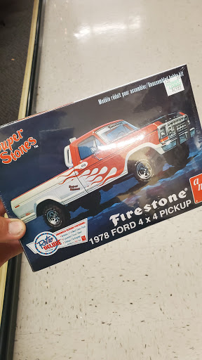 Craft Store «Hobby Lobby», reviews and photos, 1146 Hickory Point Mall, Forsyth, IL 62535, USA