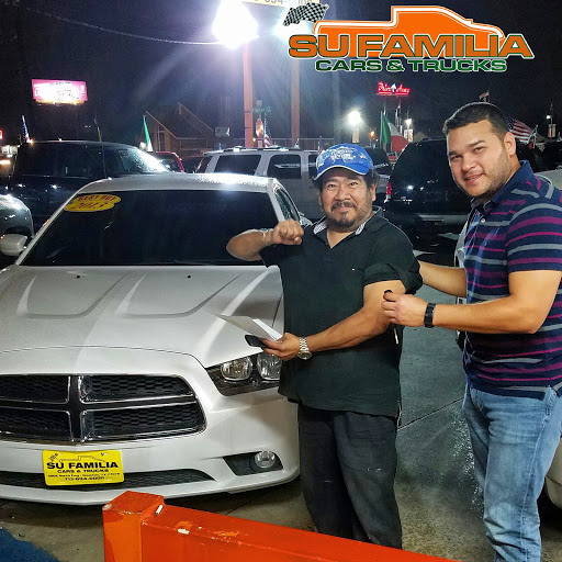 Used Car Dealer «Su Familia Cars & Trucks», reviews and photos, 5802 North Fwy, Houston, TX 77076, USA