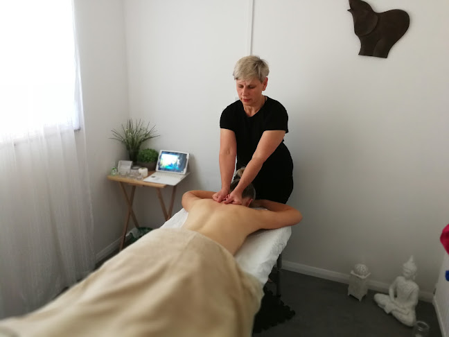 Reviews of From Toes To Head in Newport - Massage therapist