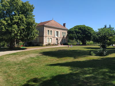 Château LA RESSAUDIE à Port-Sainte-Foy-et-Ponchapt