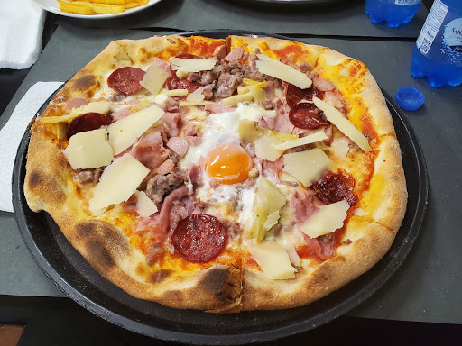 Pizz Stop in Viano, Provincia di Reggio Emilia