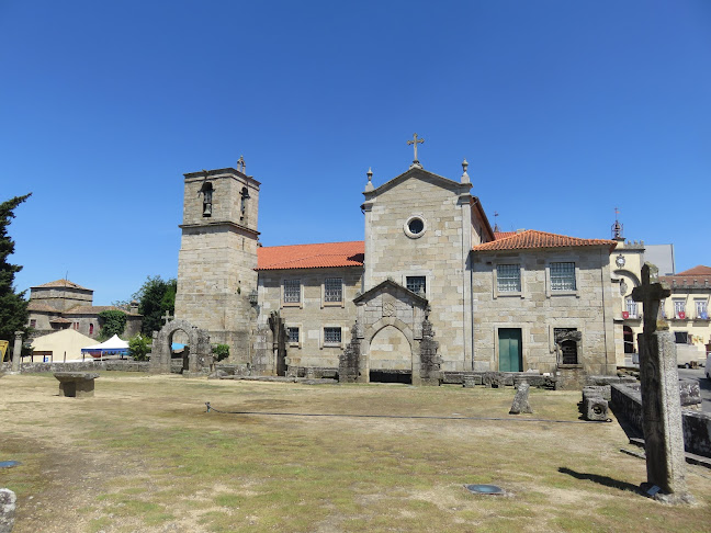 Estádio Adelino Ribeiro Novo - Campo de futebol