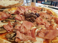 Prosciutto crudo du Restaurant italien PIZZA e MOZZA à Paris - n°13