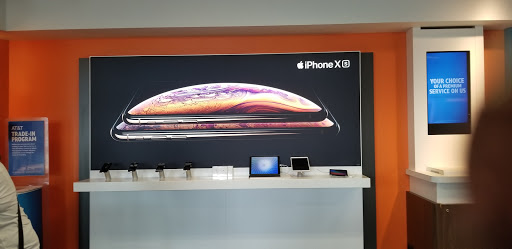 Cell Phone Store «AT&T», reviews and photos, 701 Gravois Rd #101, Fenton, MO 63026, USA