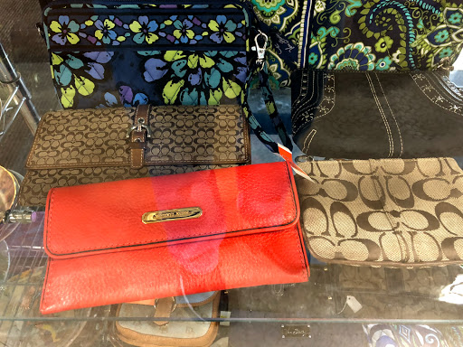 Thrift Store «Island Thrift», reviews and photos, 1800 NY-112, Medford, NY 11763, USA