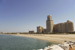 Photo de Al Hamra beach avec un niveau de propreté de très propre