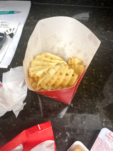 Fast Food Restaurant «Chick-fil-A», reviews and photos, 1185 Woodstock Rd, Roswell, GA 30075, USA