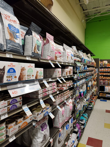 Pet Supply Store «Petco Animal Supplies», reviews and photos, 189 Old Country Rd, Carle Place, NY 11514, USA