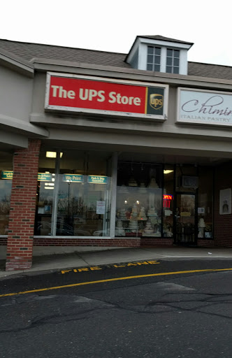 Shipping and Mailing Service «The UPS Store», reviews and photos, 1077 Silas Deane Hwy, Wethersfield, CT 06109, USA