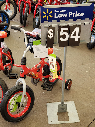 Department Store «Walmart Supercenter», reviews and photos, 3115 Edgar Brown Dr, West Orange, TX 77630, USA