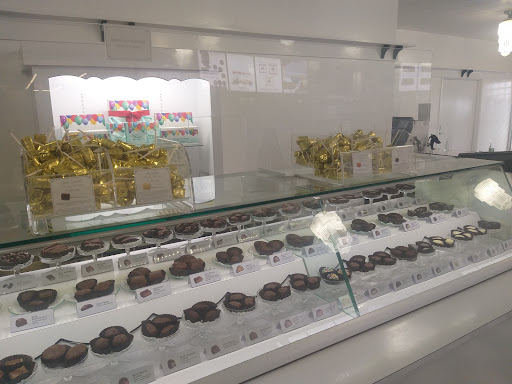 Shopping Mall «Visalia Mall», reviews and photos, 2031 S Mooney Blvd, Visalia, CA 93277, USA