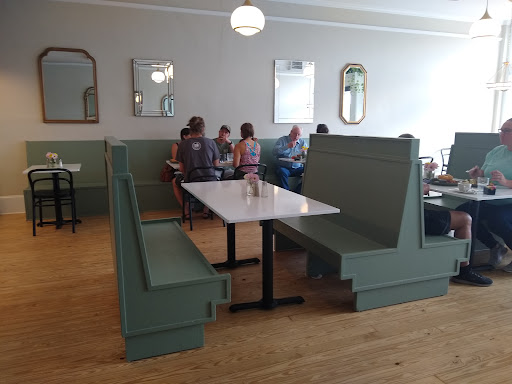 Restaurant «The Magnolia Cafe of Palatka LLC», reviews and photos, 705 St Johns Ave, Palatka, FL 32177, USA