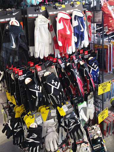 Sporting Goods Store «Big 5 Sporting Goods - Stockton», reviews and photos, 1053 W March Ln, Stockton, CA 95207, USA